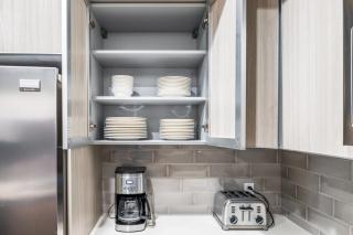 Beverly Grove 2BR w Courtyard nr W Hollywood LAX-384 - 4