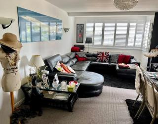 CENTRAL HOVE Large 2 bedroom Private residence with PARKING & BEACH HUT - Brighton & Hove - 6