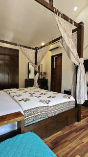 Bohemian Baga 3BHK Private Pool Villa by Incred Stays - Goa - 5