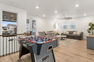 Desert Color Lake House townhouse - 7
