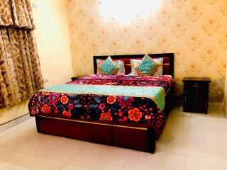 2BHK Independent Service Apart with Lift in Vasant Kunj New Delhi - Nova Deli - 4