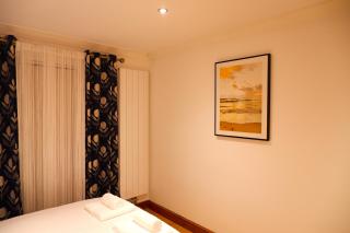 Dundridge Home - Morden Urban Living - Sleeps up to 9 guests & private parking for 2 vehicles - Bristol - 8