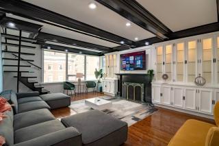 4Bedroom Gold Coast Duplex with Jacuzzi in the Bedroom and Optional Valet Parking - Chicago - 9
