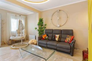 Beautiful and cozy Villa with private pool in urb, San Luis, El Chaparral, Torre - 5