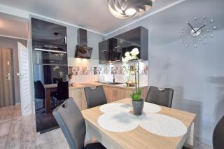 Kolorowe Balkony Stylowy Apartament SeaView by Rent like home - Międzyzdroje - 4