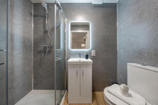 Modern Stylish 2 bedroom apartment in the heart of Potters Bar - Potters Bar - 3