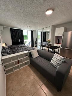 Beachfront Studio Apt w/ Full Kitchen & Pool - Isabela - 8