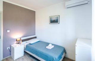 3 Bedroom Awesome Home In Marcana - 9