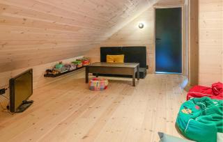 Beautiful Home In Jøsenfjorden - 8