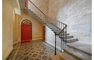 2 Bedroom Lovely Apartment In Beaucaire - Beaucaire - 4