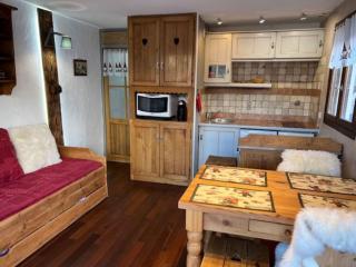 Appartement avec balcon au centre de la station, proche des remontées mécaniques - 8