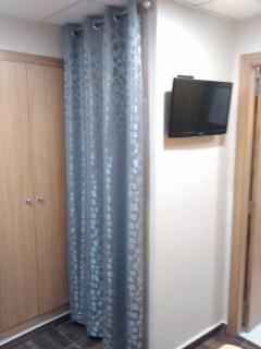 Hostal Bisbal ONLY ADULTS NO AC - Valencia - 9