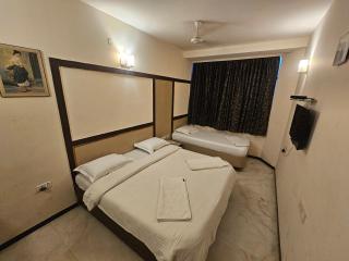 HOTEL MERILIN - Erode - 5