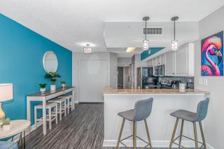 Luxury Penthouse Suite! LED Fireplace-Completely Remodeled! Indoor Waterpark! Dunes Village 1405 - Myrtle Beach - 1