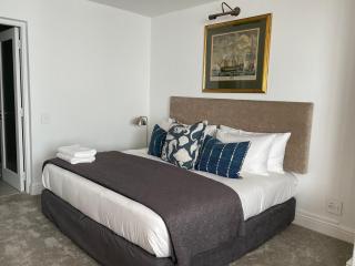 9 Clifton Steps Street Villa - 6