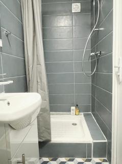 #1 Petit studio près du métro L9 - Bagnolet - 5