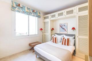 Buckingham & Lloyds - Cannes - 8