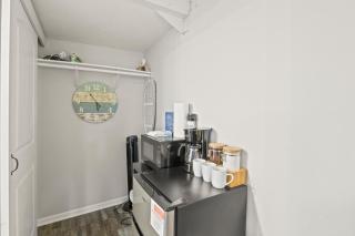 Walk to Parks! Dining & Lake! Close to Hike Trails! - Watkins Glen - 3