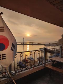 Seom Guesthouse - Seogwipo - 0