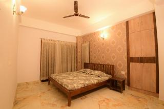 Tranquil Haven: Your Home Away from Home - 6