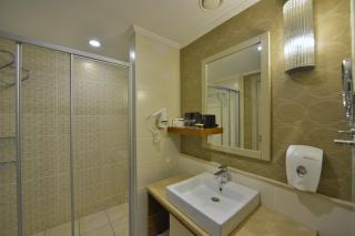Side Crown Palace Ultra All Inclusive - Side - 2