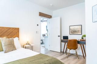 The Shire 255 A - Sage Cottage - 1