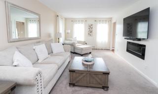 14mi to Mt. Snow! Arcade, Private Suite, King Bed! - Whitingham - 6