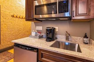 Hip Urban Loft-Small Town Charm-124 LOFTS #2 - West Dundee - 3