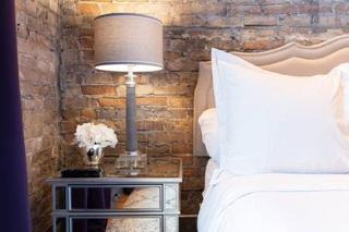 Hip Urban Loft - Small Town Charm -124 LOFTS #3 - West Dundee - 5