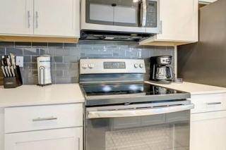 Wonderful 2BR Condo with 2 Clubhouses - 3