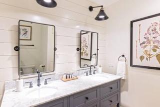 Kildahl House - Boutique Farmhouse Suite #2 - 5