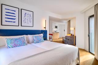 Apartamentos Luna Suites Granada - Granada - 9