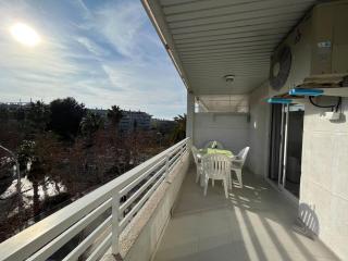 Center-Pool-Relax-2bed-PortAventura-AA9 - Salou - 2