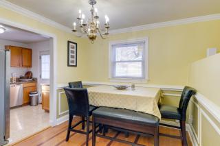 Backyard and Deck Family-Friendly Lorton Home! - Lorton - 5