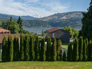 The Irish Inn - Hood River - 1