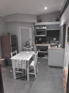 La Chapelle - The Apartment - Montagu - 9