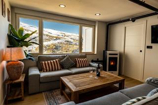 Luxury refurnished apartment with Private Parking close to ski slopes - Sierra Nevada - 0