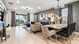 Spacious Home: Private Pool & Resort Access - Davenport - 1