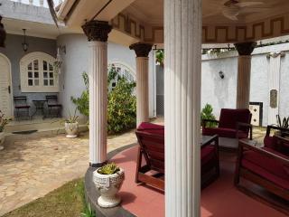 The Manor - Lomé - 3