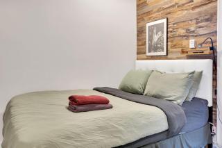 Grey Whale, Pet Friendly Studio at The Beach - 4