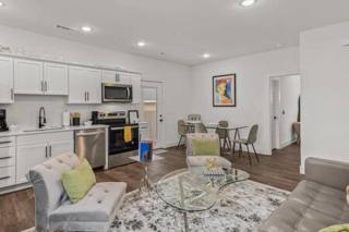 The Warhol - Pet-Friendly Apartment - 5