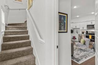 The Warhol - Pet-Friendly Apartment - Bentonville - 3