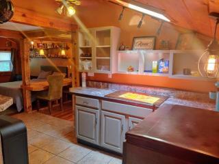 Beer City Room - Heart of West Asheville - 2