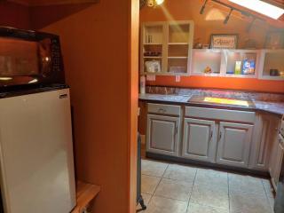 Beer City Room - Heart of West Asheville - 1