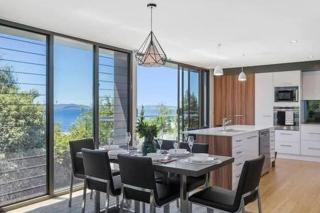New Architect designed Coastal retreat-water views - Hobart - 8