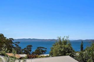 New Architect designed Coastal retreat-water views - Hobart - 8