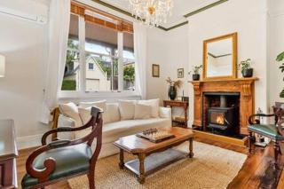 Historic Home close to CBD 3Brm with views - Hobart - 0