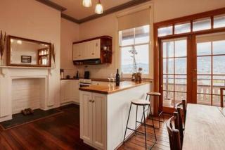 Historic Home close to CBD 3Brm with views - Hobart - 9