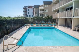 Oceanfront Carolina Beach Rentals close to the Tiki Bar - Carolina Beach - 8