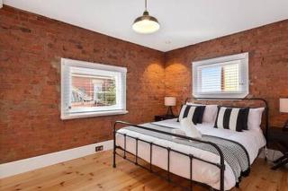 Outstanding quality renovation inner city home - Hobart - 8